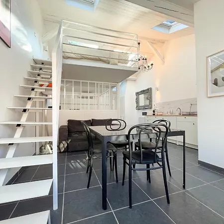 Palm Spring Apartment